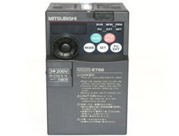 MITSUBISHI ELECTRIC Convertitore di frequenza FR-E720-3,7K