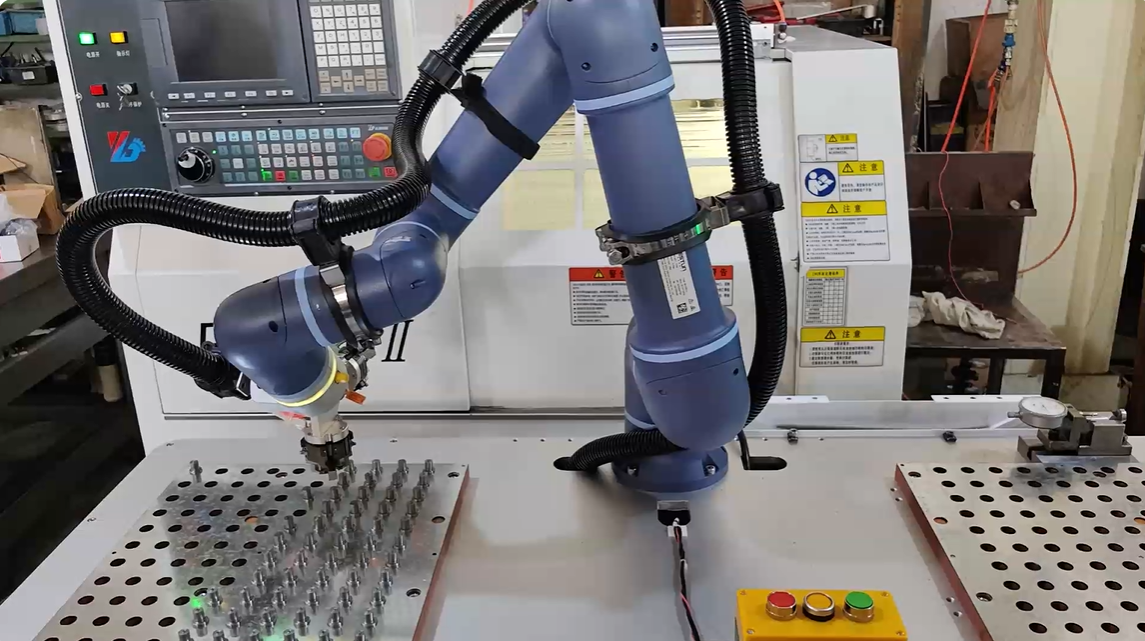 Caricamento & amp; macchina utensile ESTUN Soluzione di scarico: massimizzare il throughput, la precisione e l'agilità