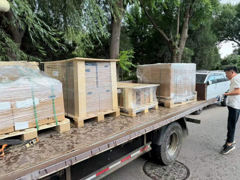 Pechino Zhongping Technology spedisce un nuovo lotto di robot industriali al sito del cliente.jpg
